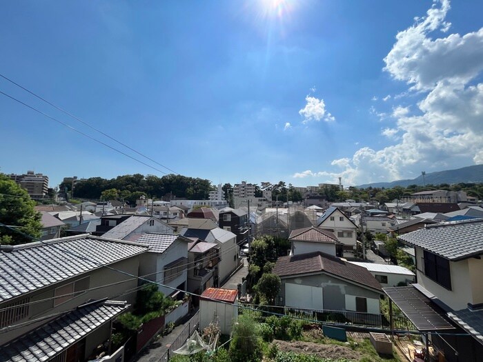 物件内観写真18　(室内からの展望)