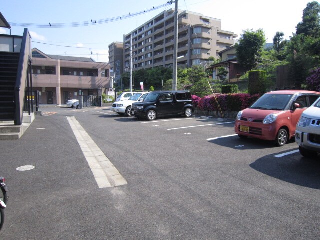 物件外観写真2　(駐輪場)