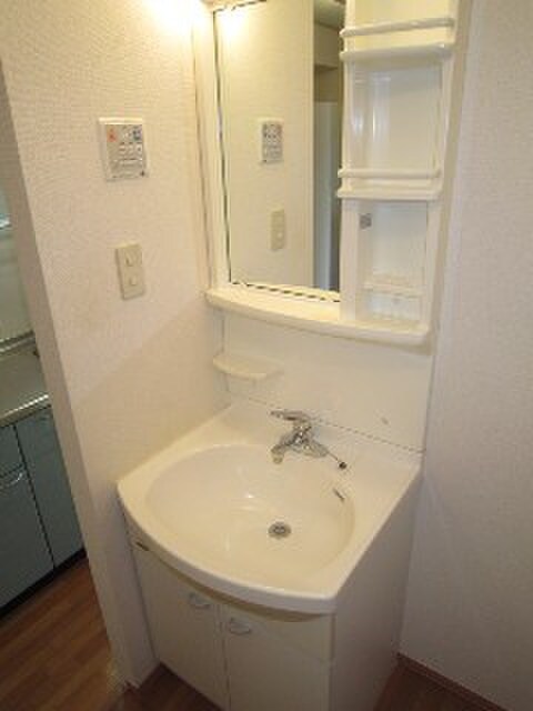 物件内観写真13　(洗面)