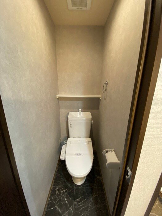 物件内観写真12　(トイレ)
