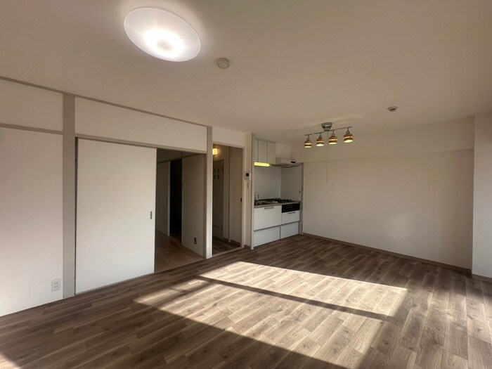 物件内観写真8　(居室)