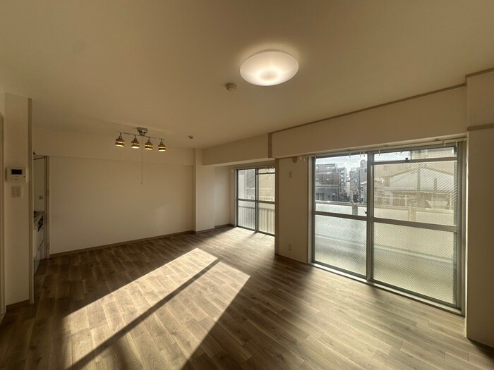 物件内観写真9　(居室)