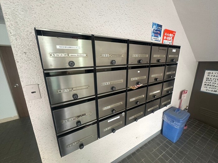 物件外観写真4　(建物設備)