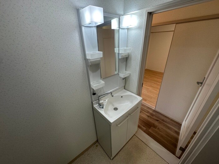 物件内観写真16　(洗面)