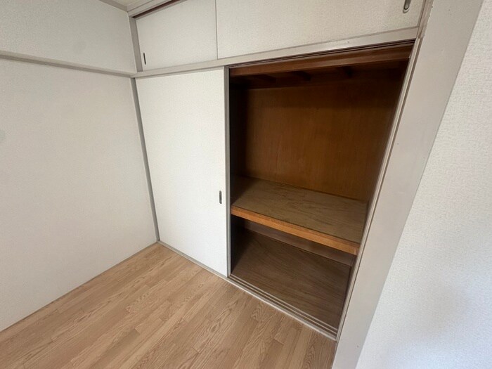 物件内観写真18　(収納)