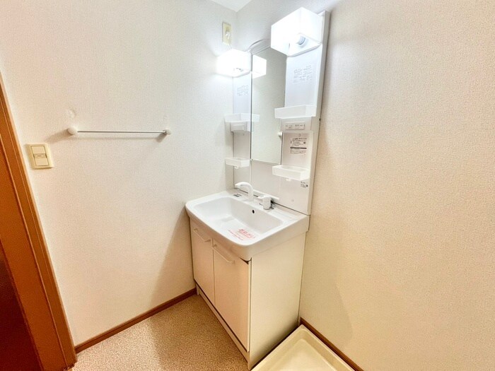 物件内観写真10　(洗面)