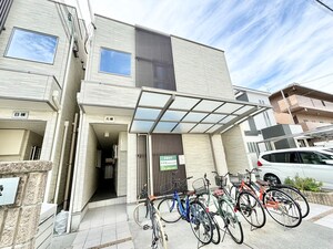 ヒルズ東雲A棟外観写真