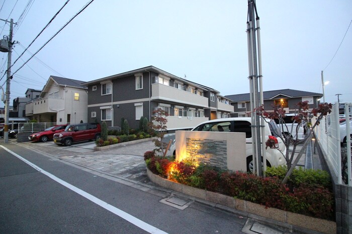 物件外観写真2　(外観写真)