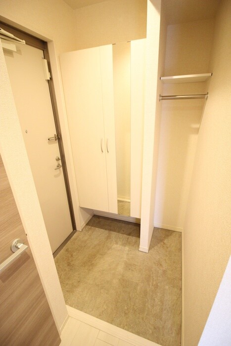 物件内観写真21　(玄関)