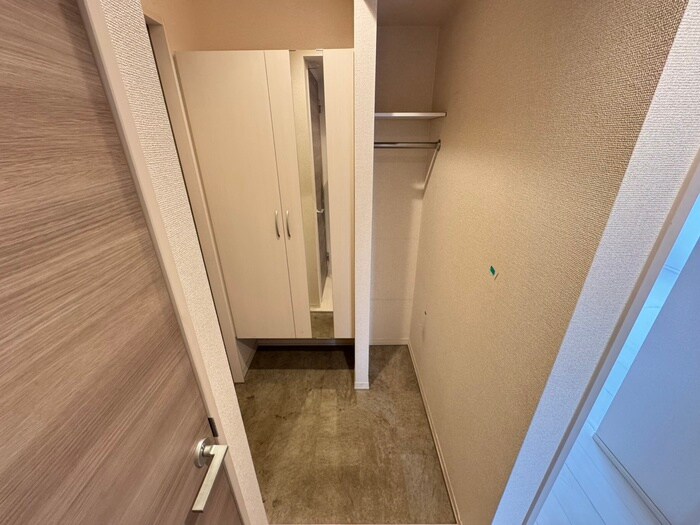 物件内観写真21　(玄関)