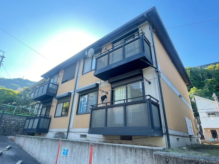 物件外観写真5　(駐車場)