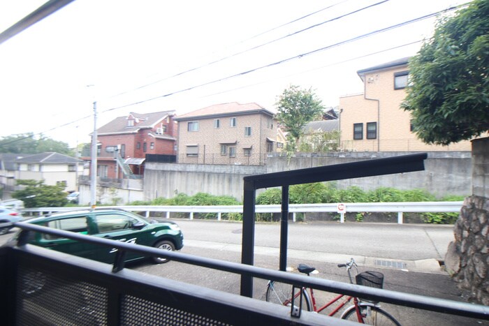 物件内観写真16　(玄関)