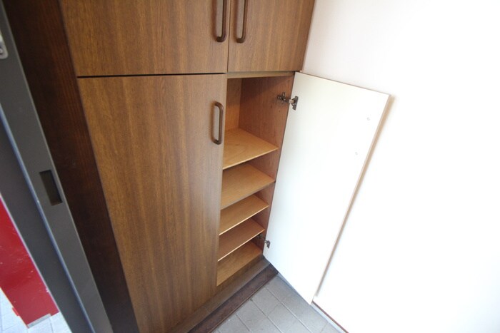 物件内観写真18　(靴箱)