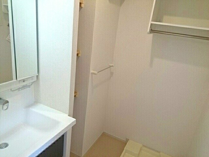 物件内観写真7　(洗面)