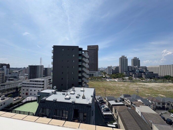 物件内観写真13　(室内からの展望)