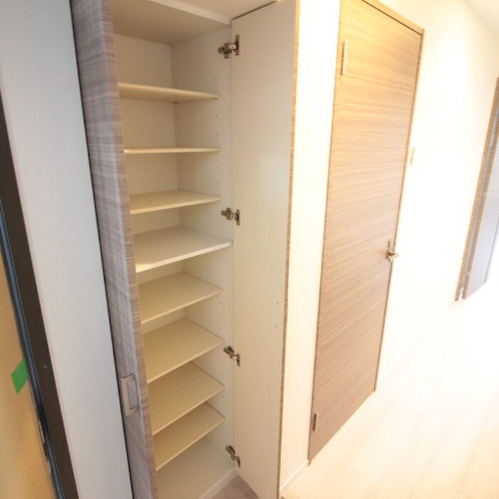 物件内観写真14　(靴箱)