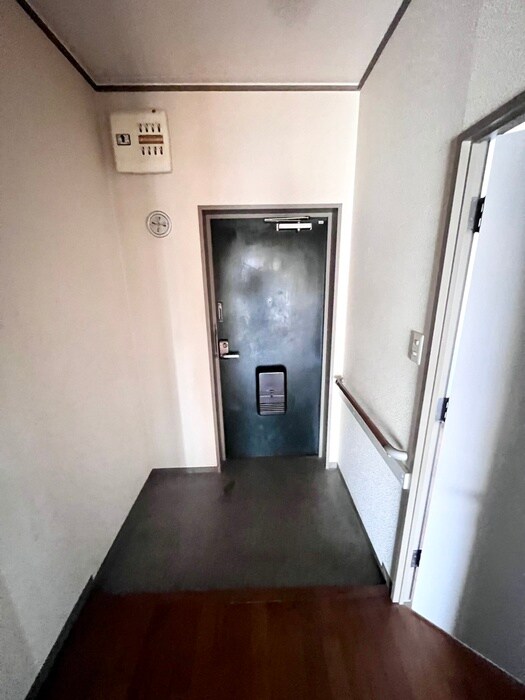 マンションピアの玄関