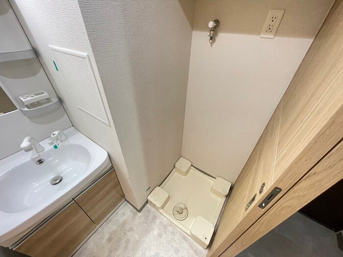 物件内観写真14　(洗濯機置場)