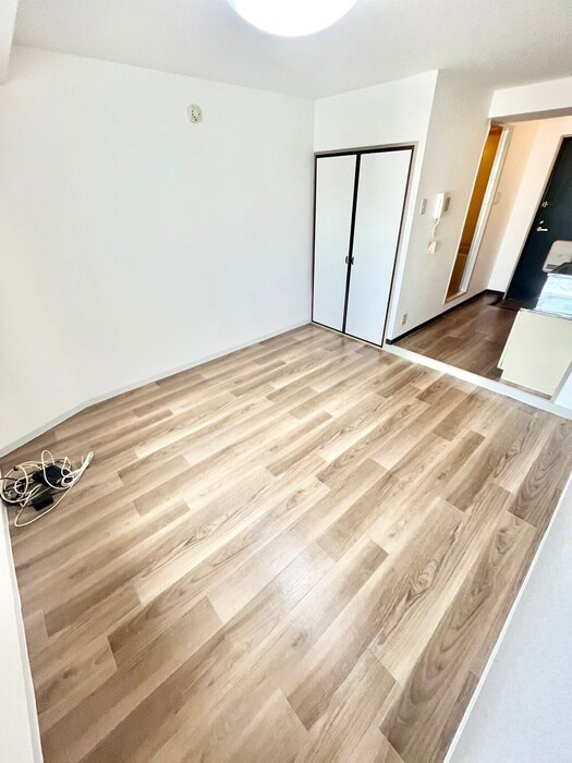 物件内観写真9　(居室)