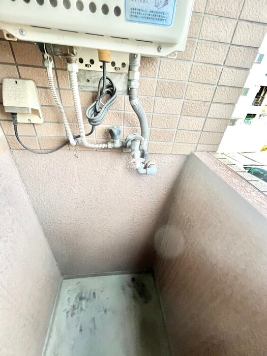 物件内観写真11　(洗濯機置場)