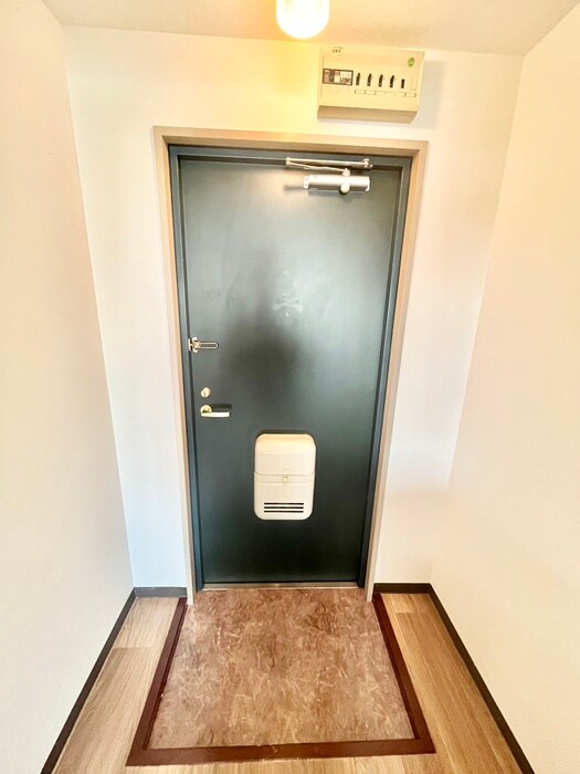 物件内観写真22　(玄関)