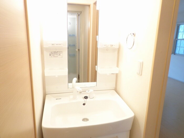 物件内観写真6　(洗面)