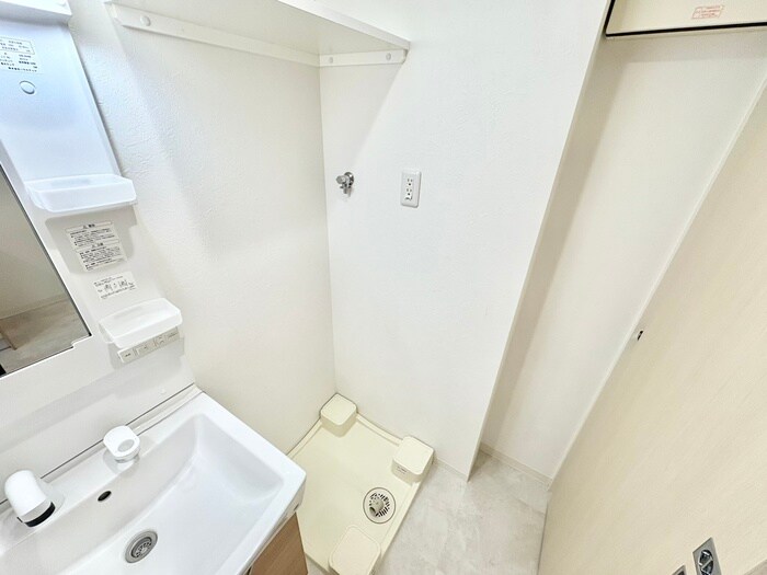 物件内観写真19　(洗濯機置場)