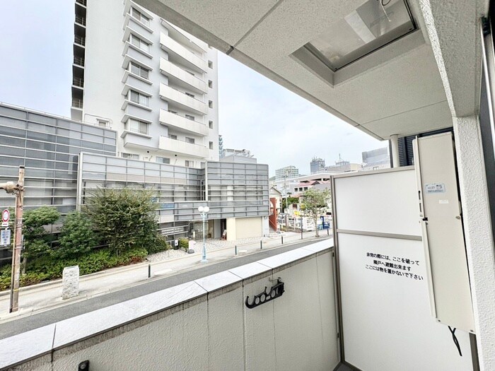 物件内観写真21　(室内からの展望)