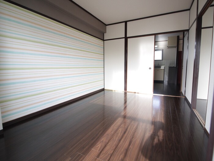 物件内観写真9　(居室)