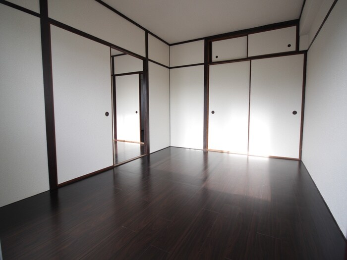 物件内観写真10　(居室)