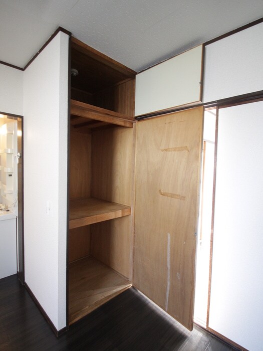 物件内観写真18　(収納)