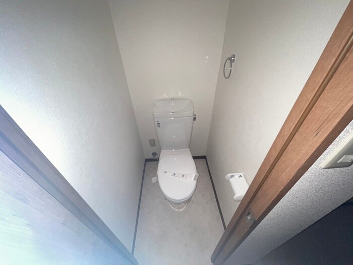 物件内観写真12　(トイレ)