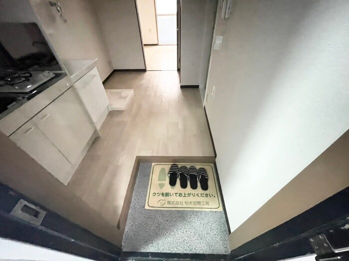 物件内観写真15　(玄関)