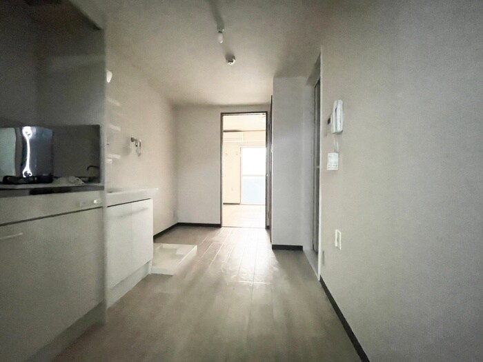 物件内観写真16　(廊下)