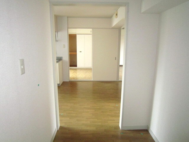 物件内観写真7　(廊下)