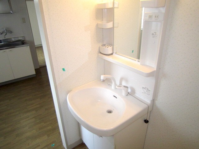 物件内観写真9　(洗面)