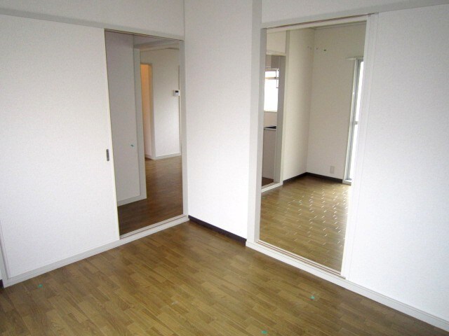 物件内観写真13　(居室)