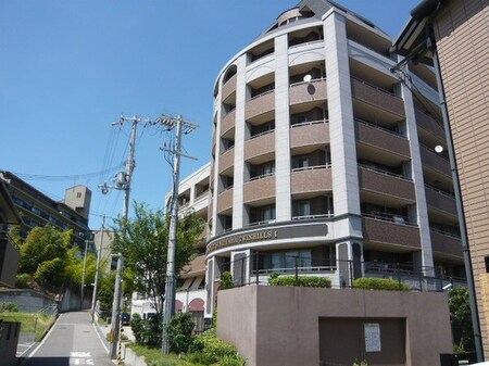 ｾﾚｯｿｺｰﾄ千里山ﾂｲﾝﾋﾙｽﾞ壱番館外観写真