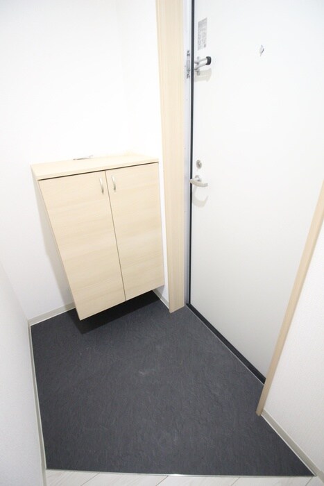 物件内観写真14　(玄関)