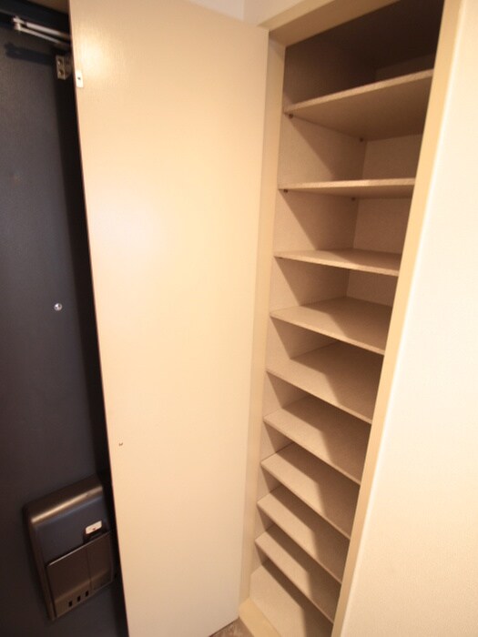 物件内観写真17　(靴箱)