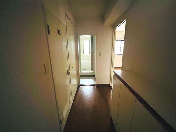 物件内観写真16　(廊下)