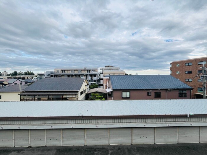 物件内観写真21　(室内からの展望)