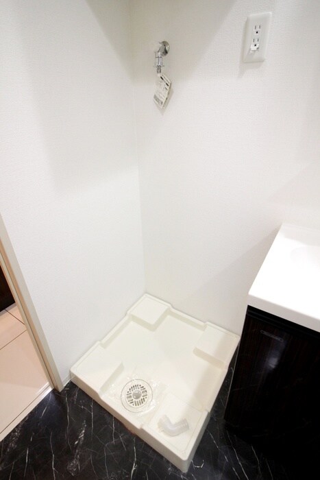 物件内観写真17　(洗濯機置場)