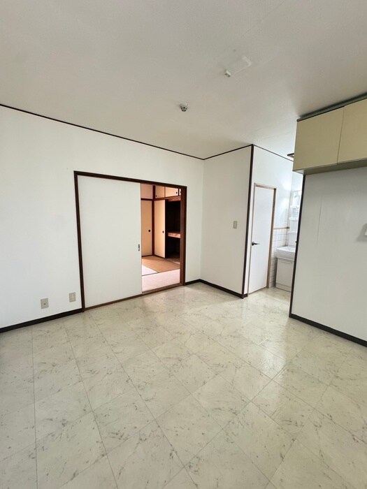 物件内観写真8　(居室)