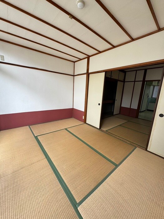 物件内観写真11　(居室)