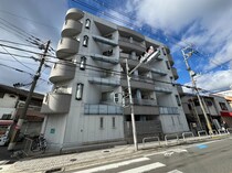 トライアングルの外観写真