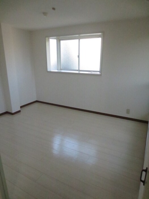 物件内観写真12　(居室)