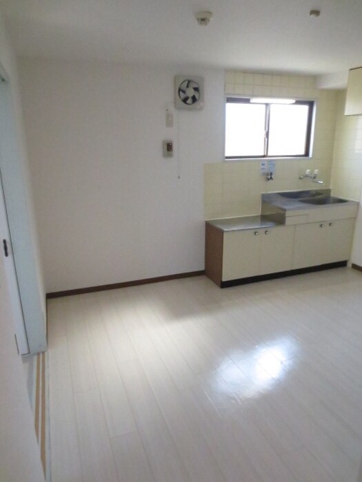 物件内観写真13　(居室)