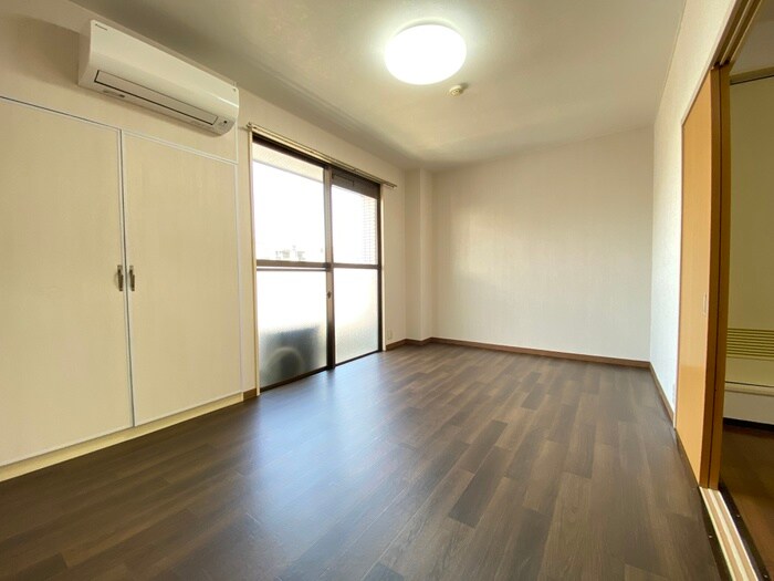 物件内観写真11　(居室)