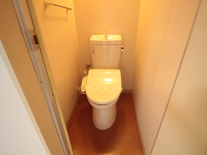 物件内観写真11　(トイレ)